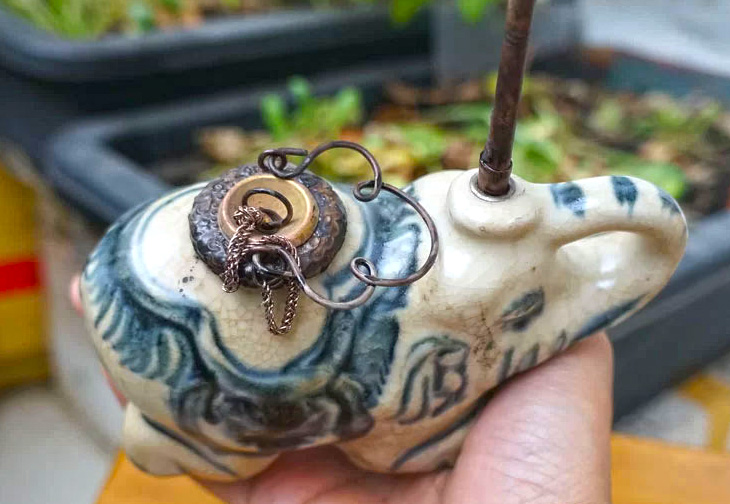 Điếu Bát Mini Hình Con Voi Men Rạn cổ Bát thú cổ